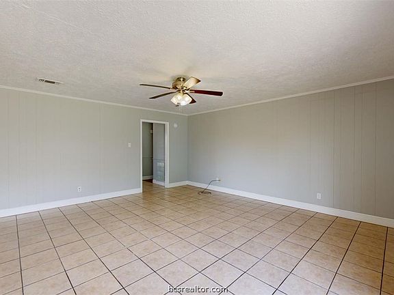 3rd image of 1417 Antone Ct