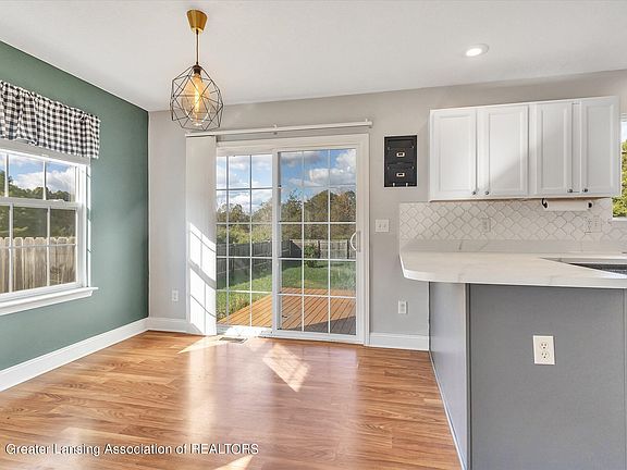 5th image of 706 Josie Ln