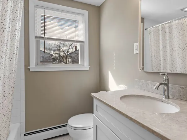 50 Harbor St #50, Salem, MA 01970