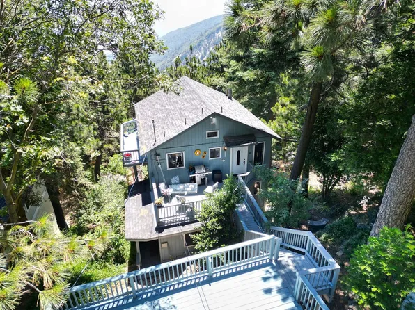 21543 Peak Cir, Crestline, CA 92322