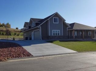 2 Wagon Wheel Ct, Sheridan, WY 82801