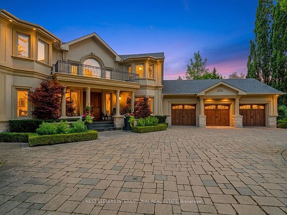 3rd image of 60 Rachelle Ct