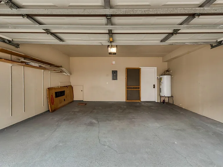 1300 Augusta Dr #28 — Photo 16