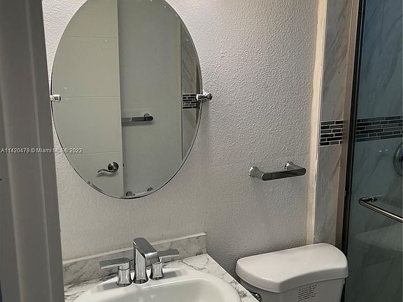 3rd image of 130 Antiquera Ave #10