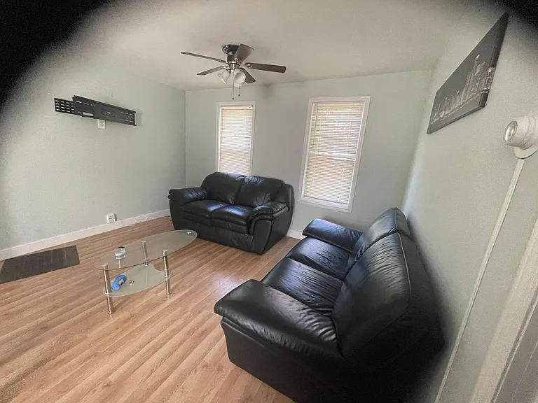 7917 S Coles Ave — Photo 5