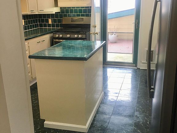 5th image of 1308 Apjones St #1