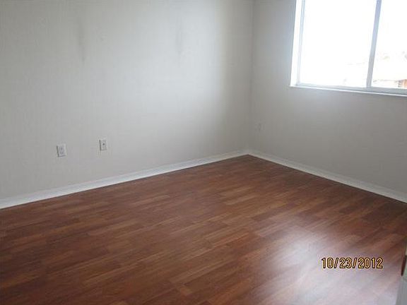 5th image of 735 SW 2nd St APT 205