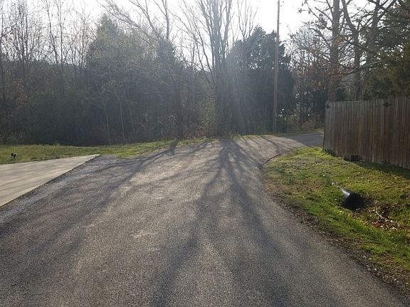 5th image of 2 Mills Ln