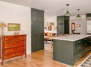 17 White Rock Dr, Falmouth, ME 04105