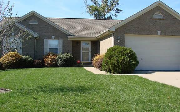 Beautiful brick ranch close to Florence, Burlington, or even acceptable to Cincinnati. Perfect for working at CVG, UPS, or Amazon.