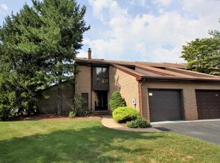 417 Willowbrook Dr, North Brunswick, NJ 08902