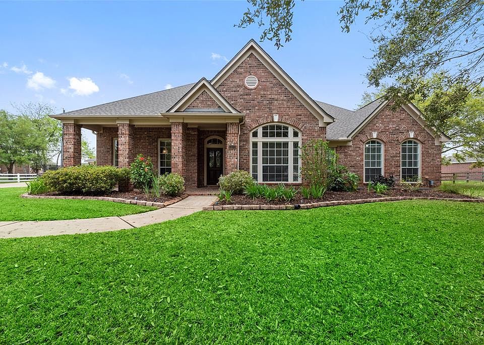 1st image of 6103 Bridlewood Dr
