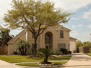 1606 Oak Trace Ct, Pearland, TX 77581