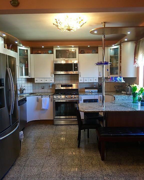 1st image of 2964 Brighton 6 St #6B
