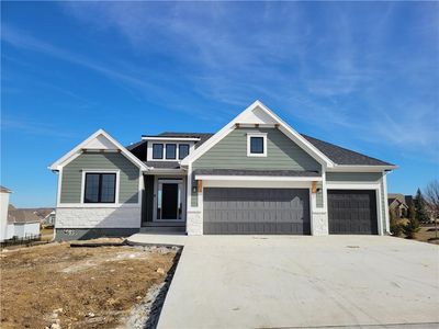 6633 Belmont Dr, Shawnee, KS, 66226