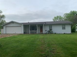 4917 Willow Ln, Granite City, IL 62040