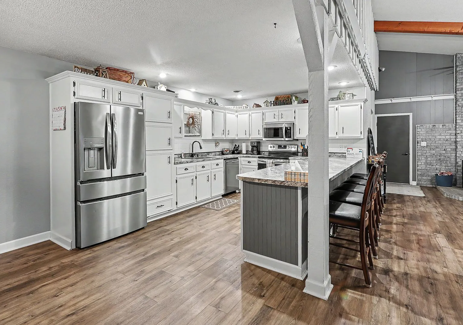Rent: $2750; 6 beds 3 baths — Photo 4