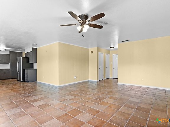5th image of 517 E 28th Ave