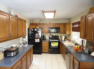 12668 Catawba Dr, Woodbridge, VA 22192