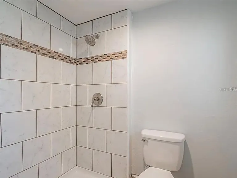313 24th Ave E — Photo 22