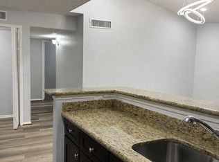 10101 S Gessner Rd APT 405, Houston, TX 77071