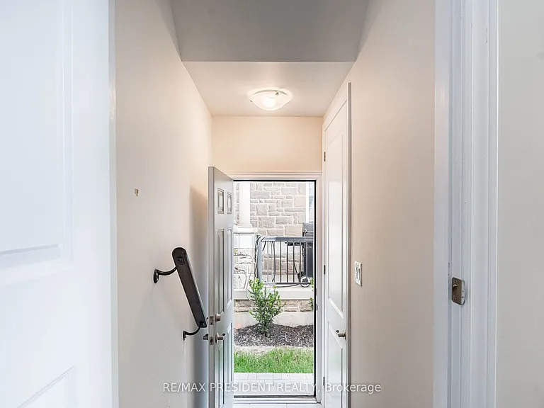 16 Monarch Dr — Photo 20