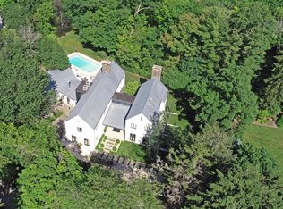 435 Thorne Ln, Lake Forest, IL 60045