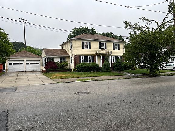 2nd image of 36 Duxbury St