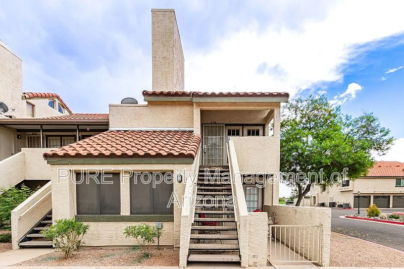 2 bed, 2.0 bath, 981 sqft, $1,475 — Photo 3