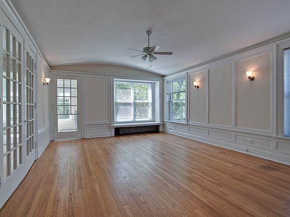 3rd image of 5121 S Kenwood Ave APT 1