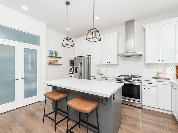 5th image of 12924 240a St