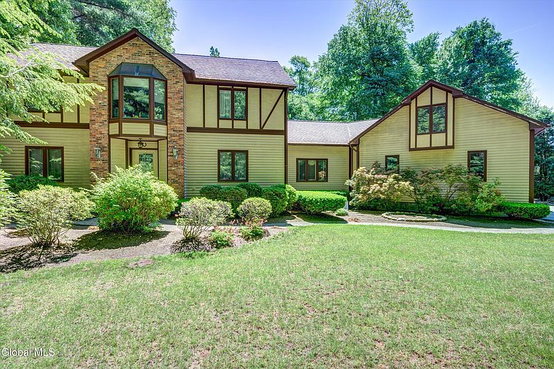 2nd image of 16 Innisbrook Drive
