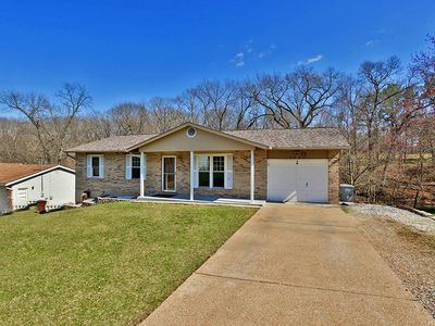5556 Oak Pointe Dr, Imperial, MO, 63052
