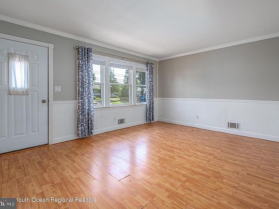 5th image of 13 Carnegie St