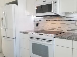 141 NE 10th Ave APT 22A, Hallandale, FL 33009