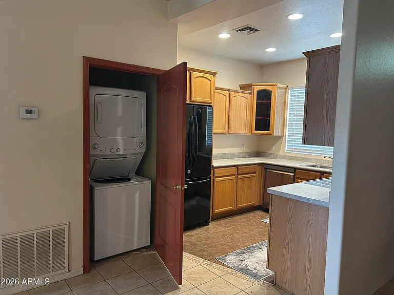105 N Warren St — Photo 7