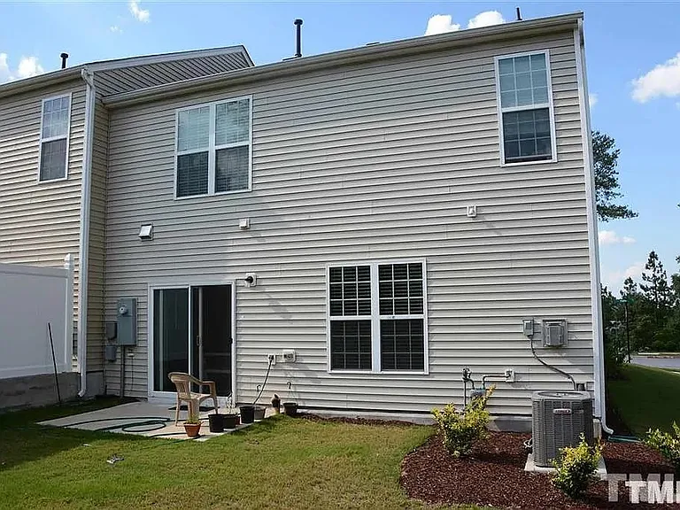 212 Paddy Ln — Photo 10