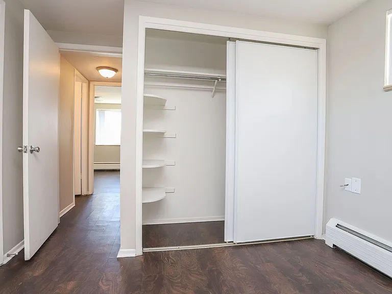 Dexter Street Apartments — Photo 28