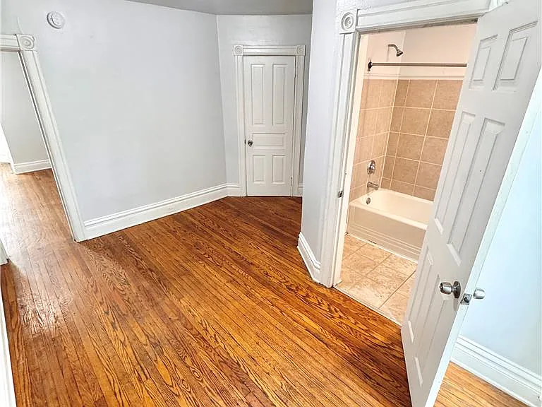 1103 W Linden St #3 — Photo 9