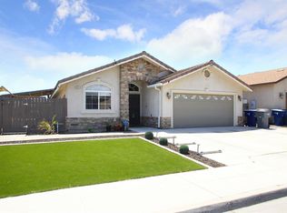 5619 W University Ave, Fresno, CA