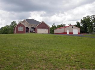 320 Pine Dr, Henryville, IN 47126