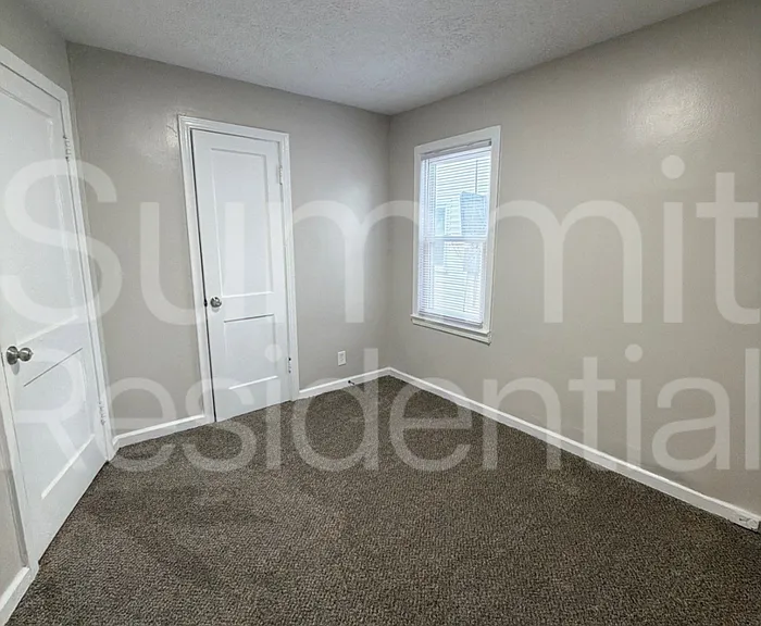 3005 Linwood Ave — Photo 8
