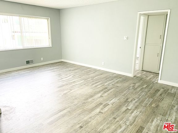 5th image of 3772 Lockland Dr #15A