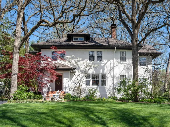 424 Yorkshire Pl, Saint Louis, MO 63119