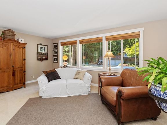 2nd image of 14301 Salal Dr