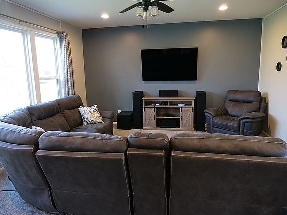 4th image of 1406 Poplartree Pl
