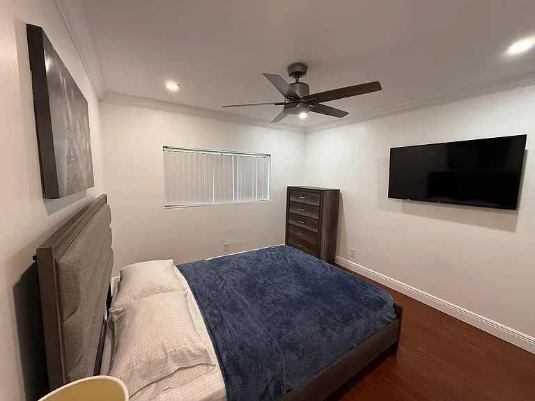 12394 Westhampton Cir — Photo 53