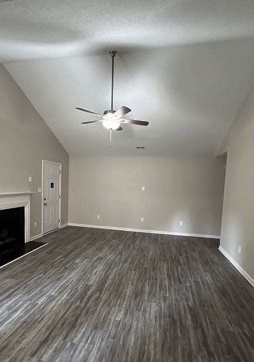 2nd image of 408 Sadie Dr