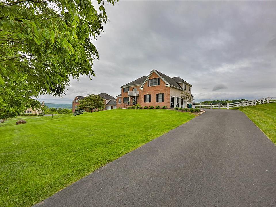 70 Clubhouse Dr, Easton, PA 18042 | Zillow