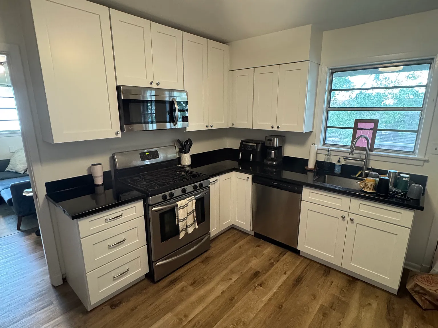 5353 Annunciation St — Photo 4